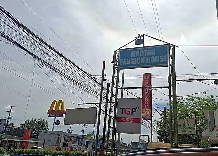 ホテル ペンション ハウス マクタン